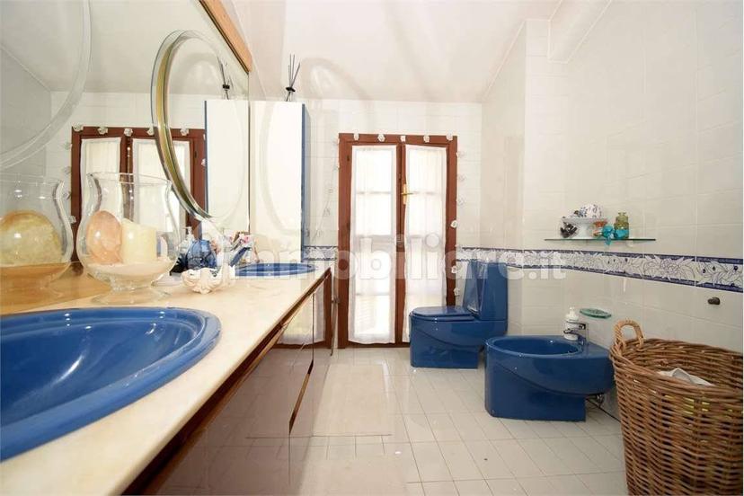 Villa unifamiliare via Francesco Bosso, 2, Porta Torino, Vercelli — foto 7 di 35