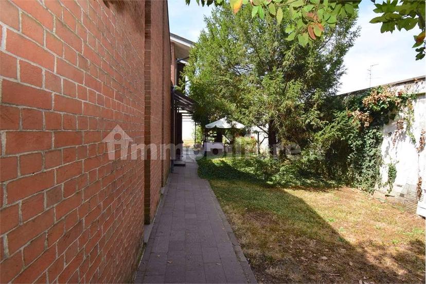 Villa unifamiliare via Francesco Bosso, 2, Porta Torino, Vercelli — foto 11 di 35
