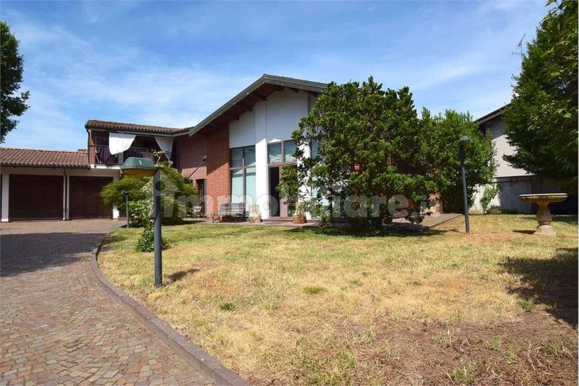 Villa unifamiliare via Francesco Bosso, 2, Porta Torino, Vercelli — foto 22 di 35