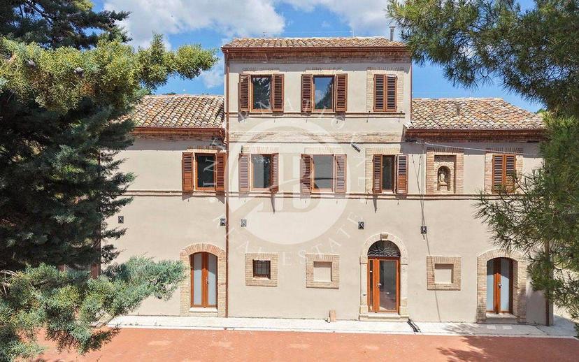 Casale, ottimo stato, 600 m², Montedinove — foto 3 di 32