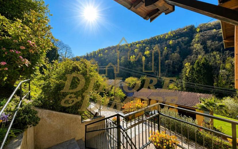 Villa unifamiliare via A. Bertoni 49, Colmegna, Luino — foto 40 di 60