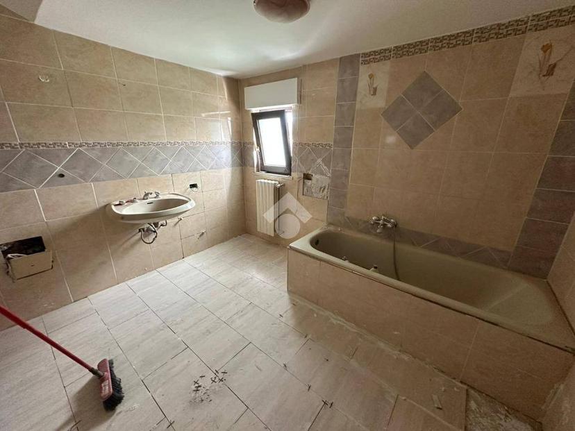 Bilocale via Annunziata Vecchia 80, Montesarchio — foto 13 di 19