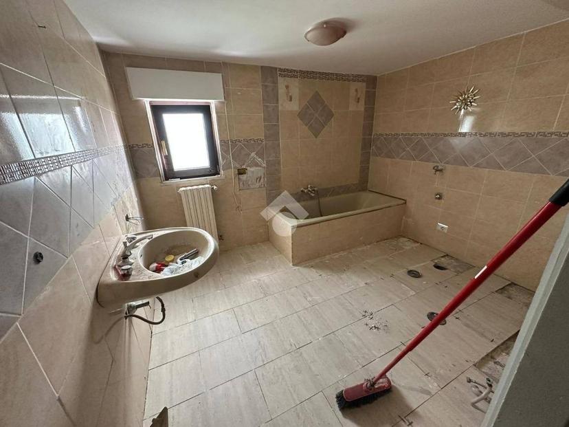 Bilocale via Annunziata Vecchia 80, Montesarchio — foto 5 di 19
