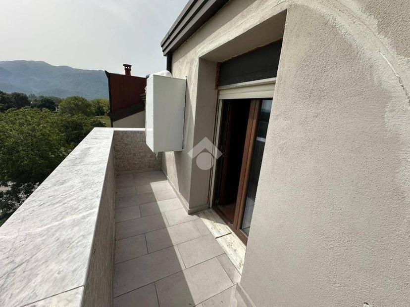 Bilocale via Annunziata Vecchia 80, Montesarchio — foto 2 di 19