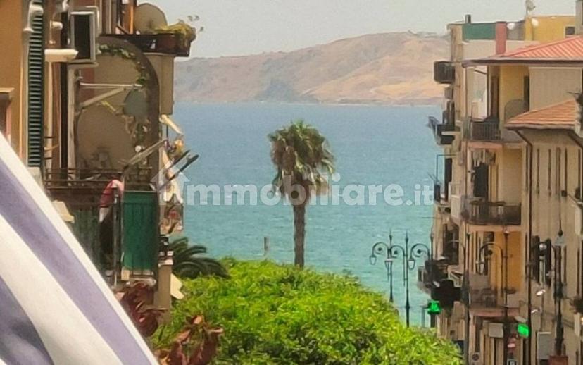 Bilocale via Nuovo Poggioreale, Centro, Crotone — foto 9 di 19