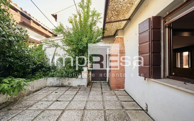 Villa bifamiliare via 33° Reggimento Artiglieria, Monigo, Treviso — foto 10 di 22