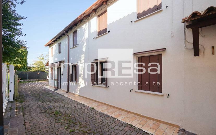 Villa bifamiliare via 33° Reggimento Artiglieria, Monigo, Treviso — foto 16 di 22