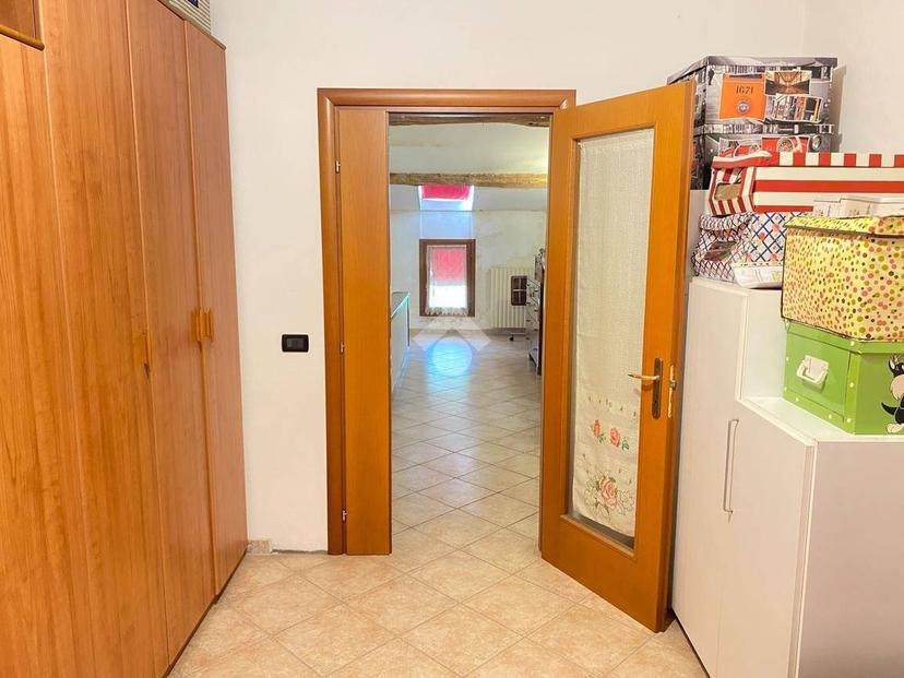 Casa colonica via Pontisette, Casaglia, Ferrara — foto 2 di 50