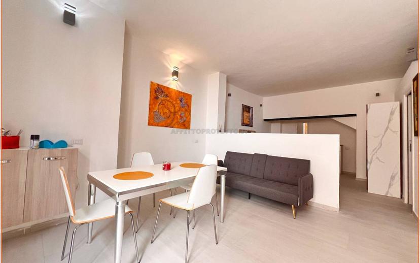 Loft piazza dell'Olmo, Centro, Formia — foto 12 di 16