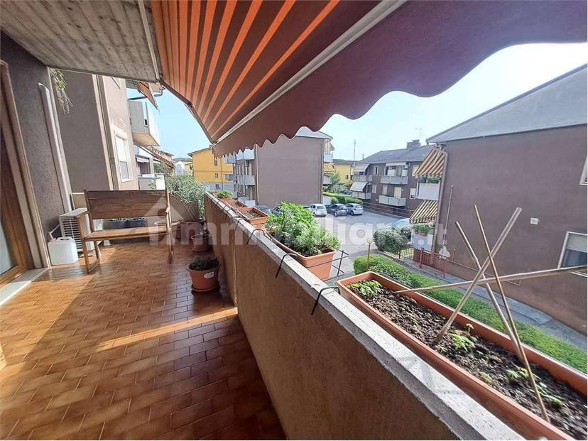 Appartamento via cavour, 4/D, Castel d'Azzano — foto 19 di 35