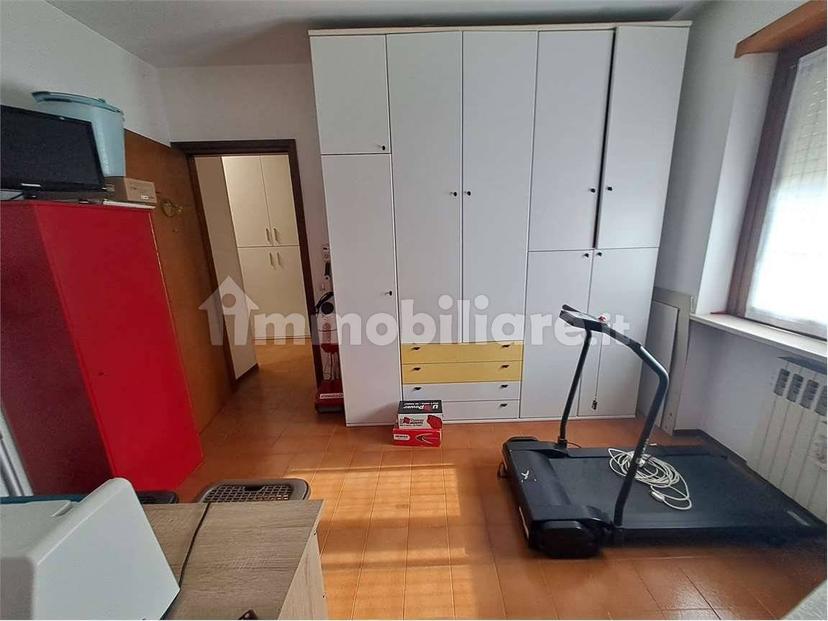 Appartamento via cavour, 4/D, Castel d'Azzano — foto 7 di 35