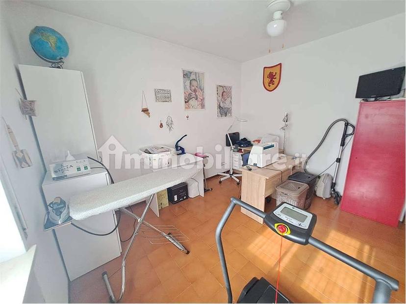 Appartamento via cavour, 4/D, Castel d'Azzano — foto 33 di 35