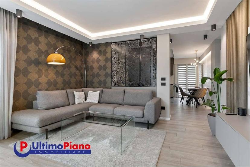 Appartamento viale Gran San Bernardo, 30, Centro, Aosta — foto 3 di 44