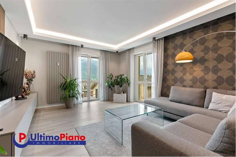 Appartamento viale Gran San Bernardo, 30, Centro, Aosta — foto 16 di 44