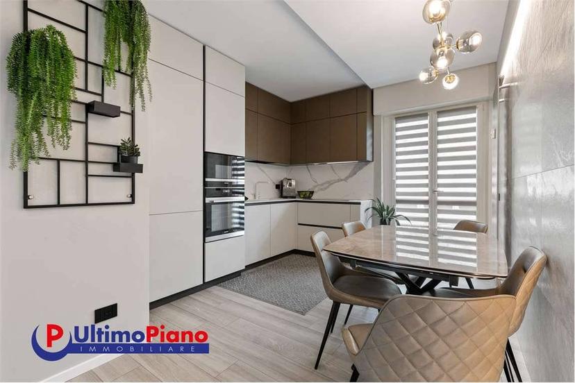 Appartamento viale Gran San Bernardo, 30, Centro, Aosta — foto 2 di 44