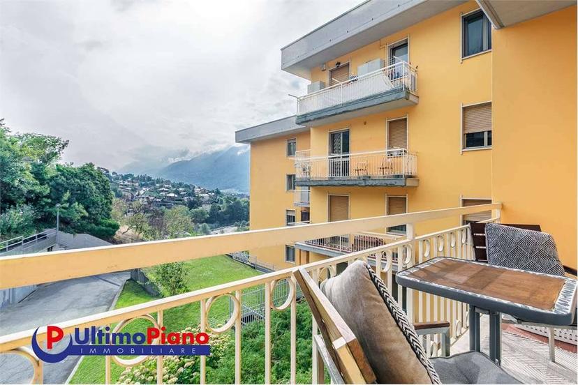 Appartamento viale Gran San Bernardo, 30, Centro, Aosta — foto 7 di 44