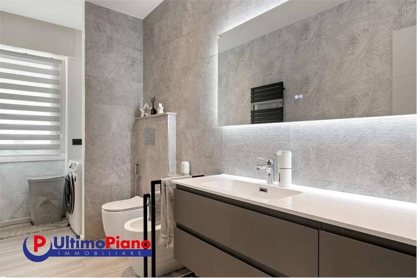 Appartamento viale Gran San Bernardo, 30, Centro, Aosta — foto 12 di 44