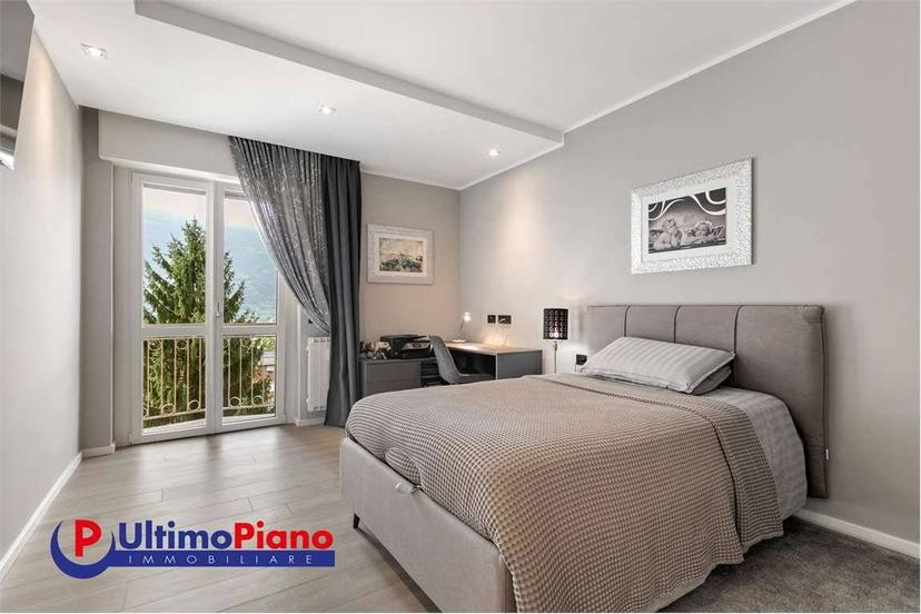 Appartamento viale Gran San Bernardo, 30, Centro, Aosta — foto 17 di 44