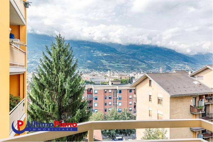 Appartamento viale Gran San Bernardo, 30, Centro, Aosta — foto 41 di 44
