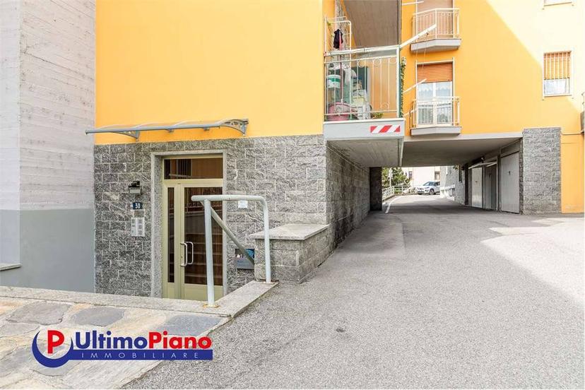 Appartamento viale Gran San Bernardo, 30, Centro, Aosta — foto 28 di 44