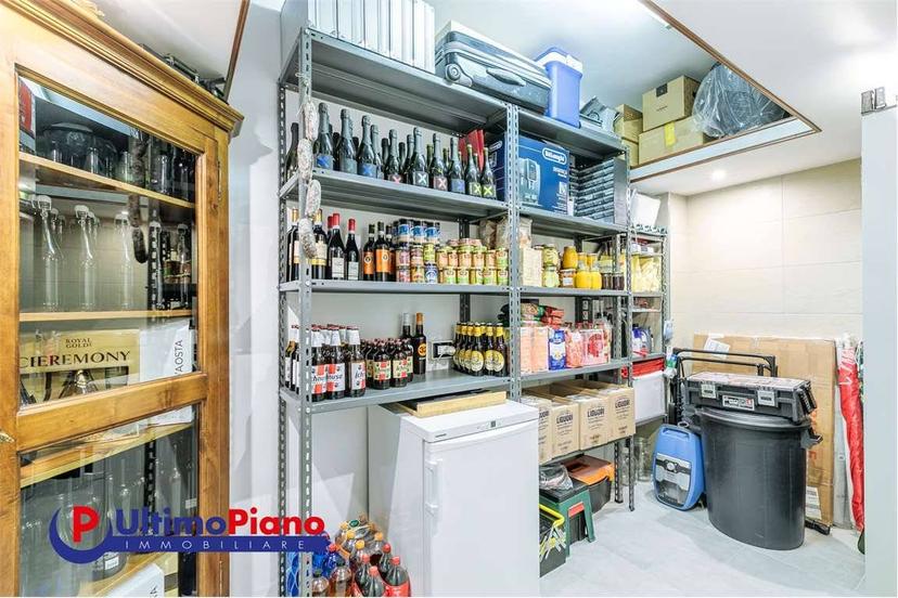 Appartamento viale Gran San Bernardo, 30, Centro, Aosta — foto 18 di 44