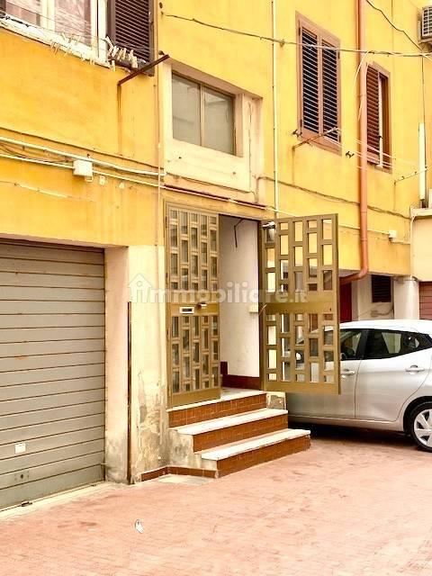 Bilocale via Ugo Foscolo 41, San Benedetto, Cagliari