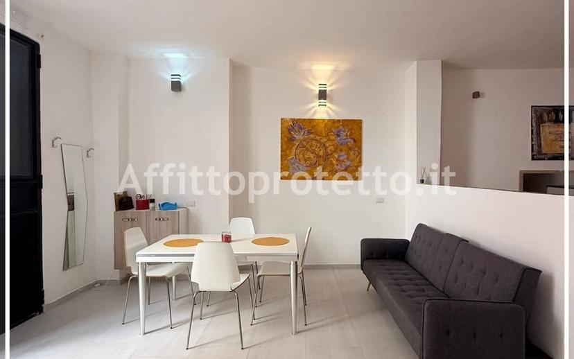 Loft piazza dell'Olmo, Centro, Formia