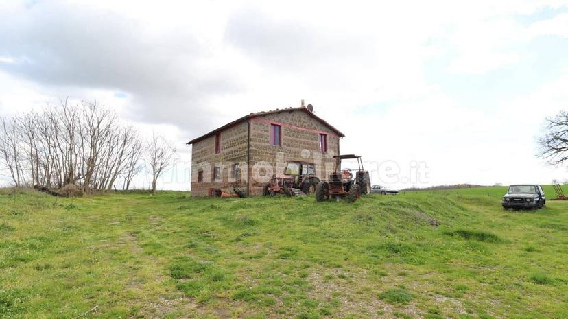 Casale Strada della Falconeria, Acquapendente — foto 15 di 79