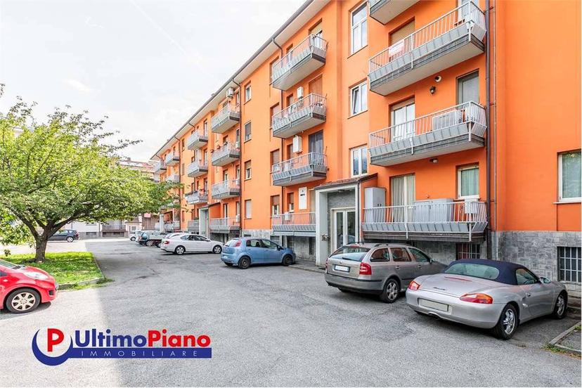 Trilocale via Buthier, 34, Centro, Aosta — foto 16 di 25