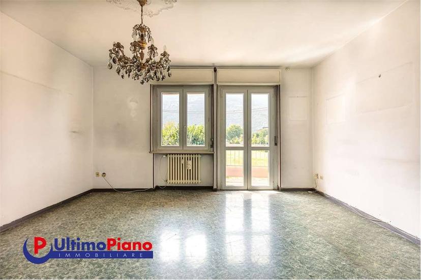 Trilocale via Buthier, 34, Centro, Aosta — foto 20 di 25