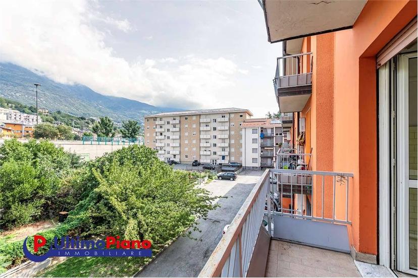 Trilocale via Buthier, 34, Centro, Aosta — foto 6 di 25