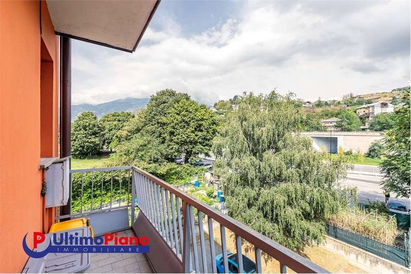Trilocale via Buthier, 34, Centro, Aosta — foto 21 di 25