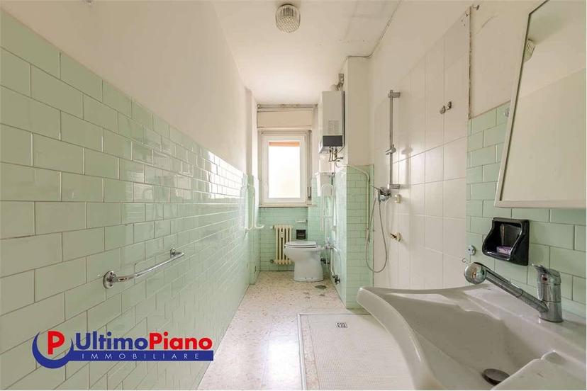 Trilocale via Buthier, 34, Centro, Aosta — foto 5 di 25