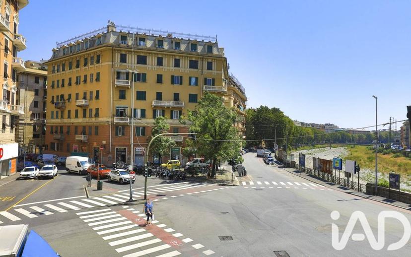 Appartamento via Monticelli, Marassi, Genova