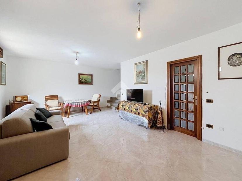 Appartamento via Monte Columba 20, Centro, Sorso — foto 6 di 48