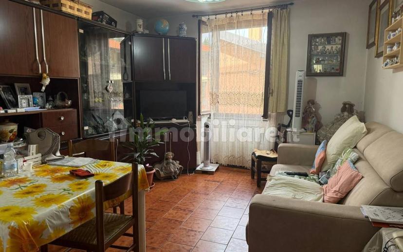Bilocale via Camillo Benso di Cavour, Oltrona di San Mamette — foto 9 di 11