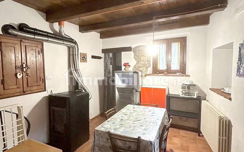 Appartamento via Biagino, Centro, Chitignano — foto 2 di 14