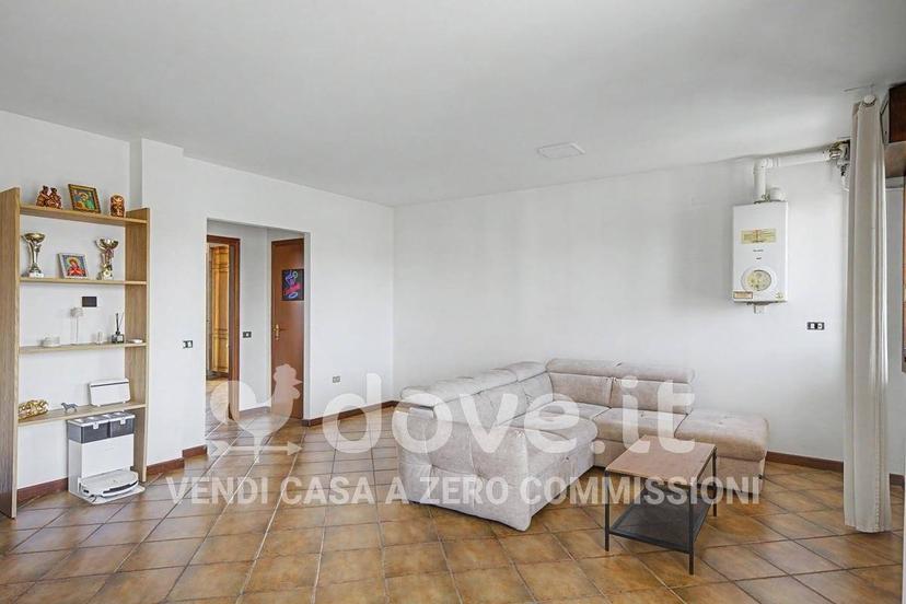 Trilocale viale Sandro Pertini 24, Centro, Maserà di Padova — foto 9 di 48