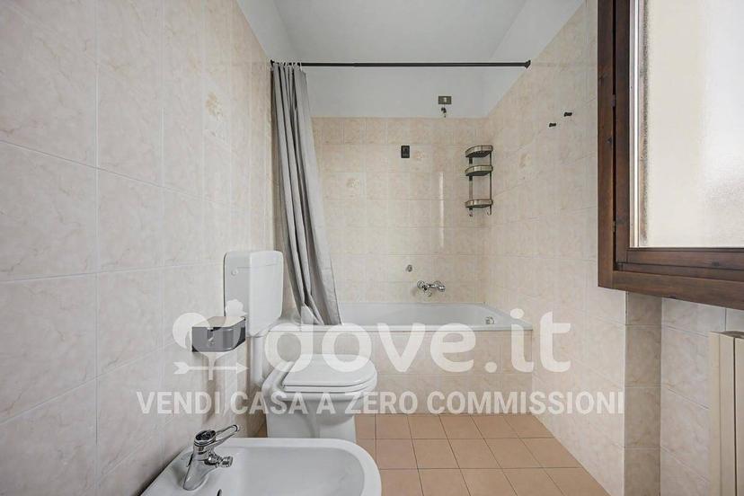 Trilocale viale Sandro Pertini 24, Centro, Maserà di Padova — foto 24 di 48