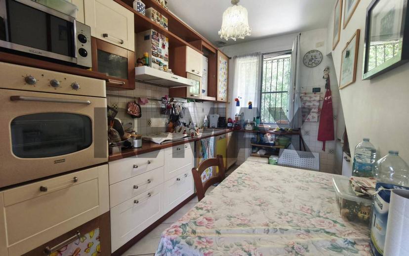 Trilocale buono stato, secondo piano, Borghetto Santo Spirito — foto 7 di 71
