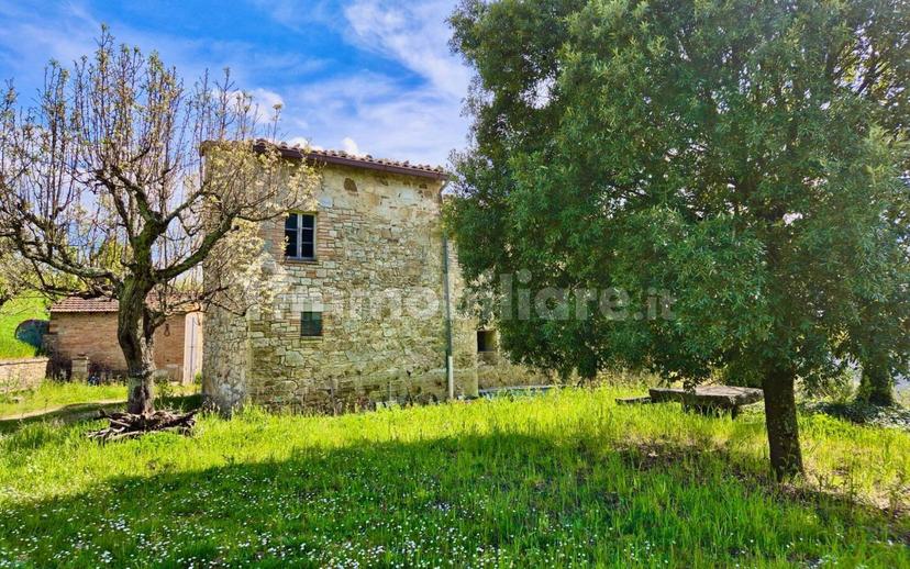Casale Località Vasciano, Todi