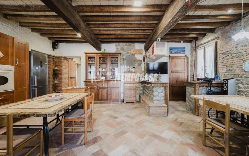 Terratetto unifamiliare 322 m², nuova, Salvaterra, Casalgrande — foto 16 di 29