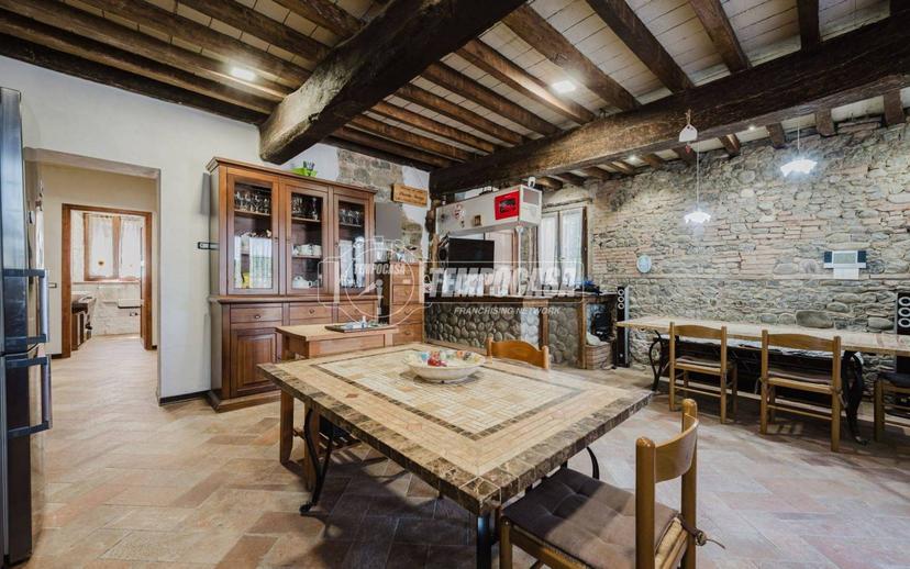 Terratetto unifamiliare 322 m², nuova, Salvaterra, Casalgrande