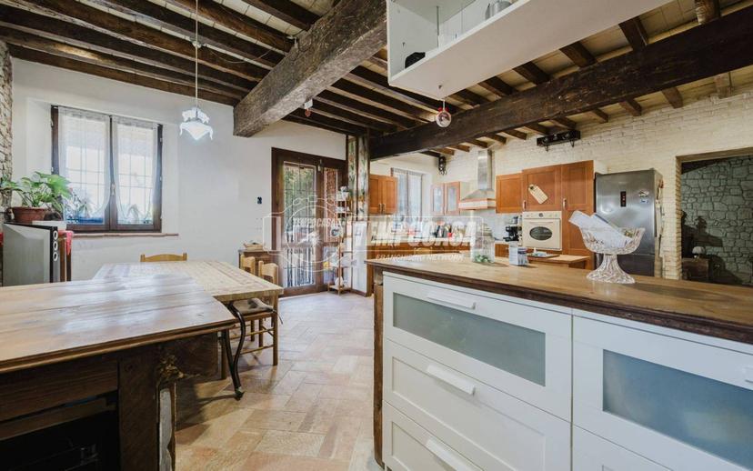 Terratetto unifamiliare 322 m², nuova, Salvaterra, Casalgrande — foto 9 di 29