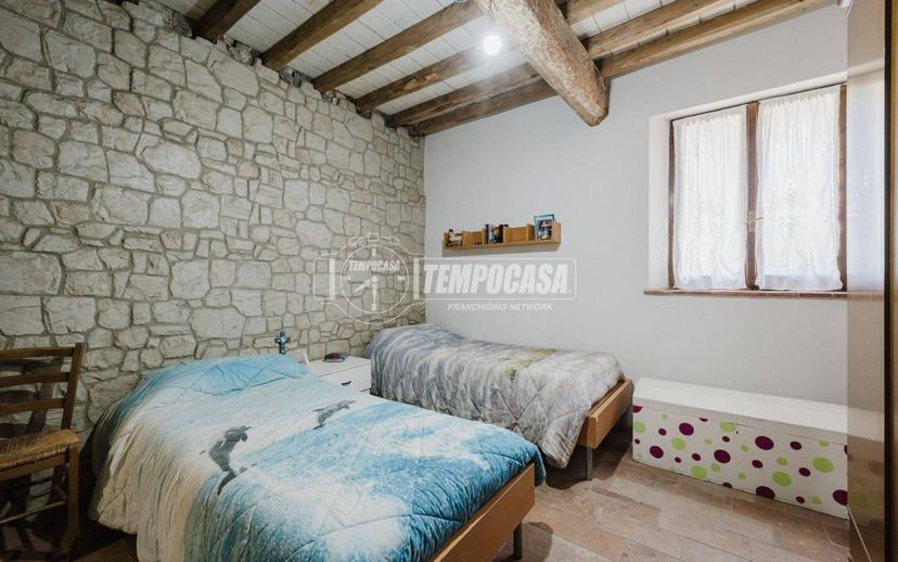 Terratetto unifamiliare 322 m², nuova, Salvaterra, Casalgrande — foto 8 di 29
