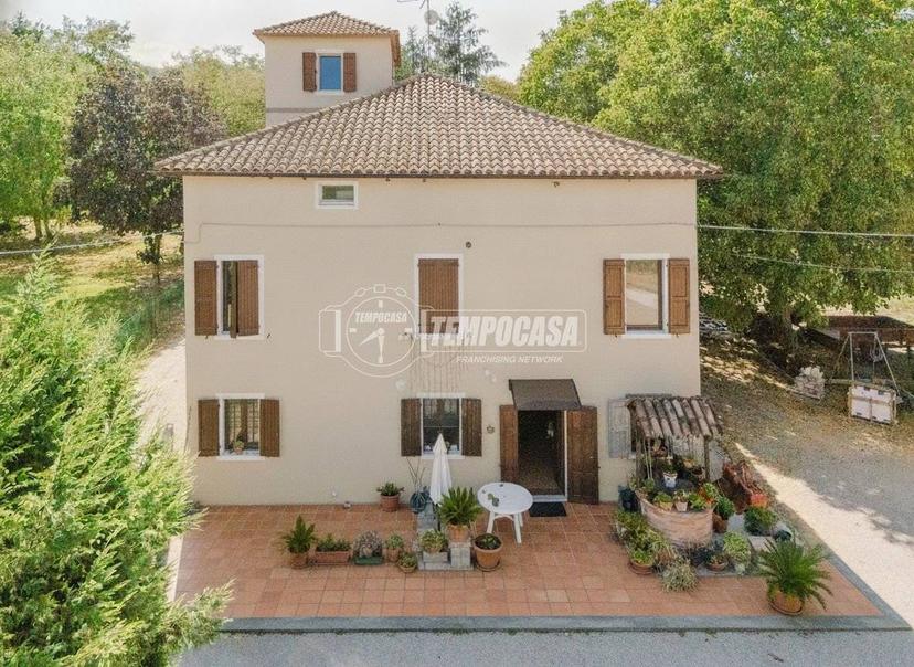 Terratetto unifamiliare 322 m², nuova, Salvaterra, Casalgrande — foto 12 di 29