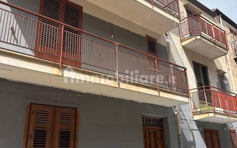 Appartamento via Maiorca 22, Ventimiglia di Sicilia