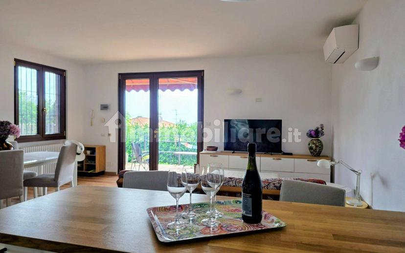 Trilocale via Alessandro Manzoni 52, Colle Brianza — foto 8 di 20