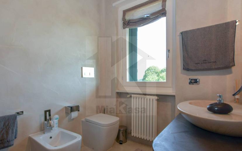Quadrilocale via Alessandro Manzoni 127, Uboldo — foto 2 di 29