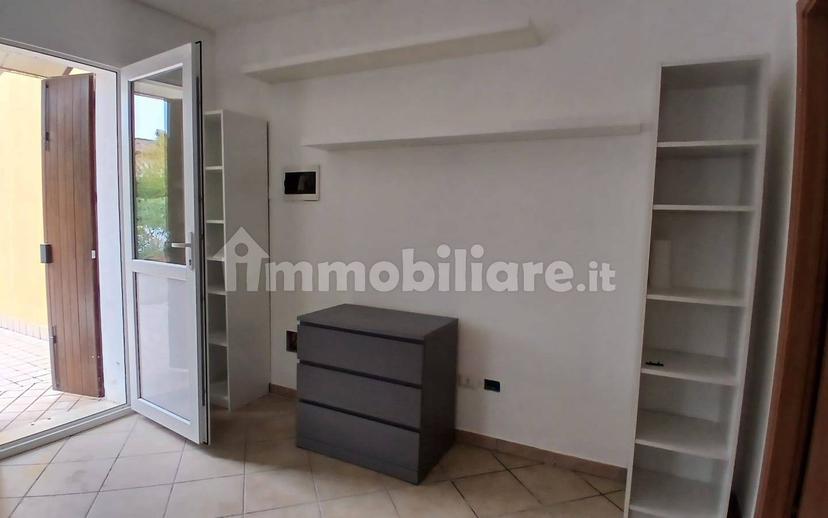 Monolocale via Penavara 153, San Martino, Ferrara